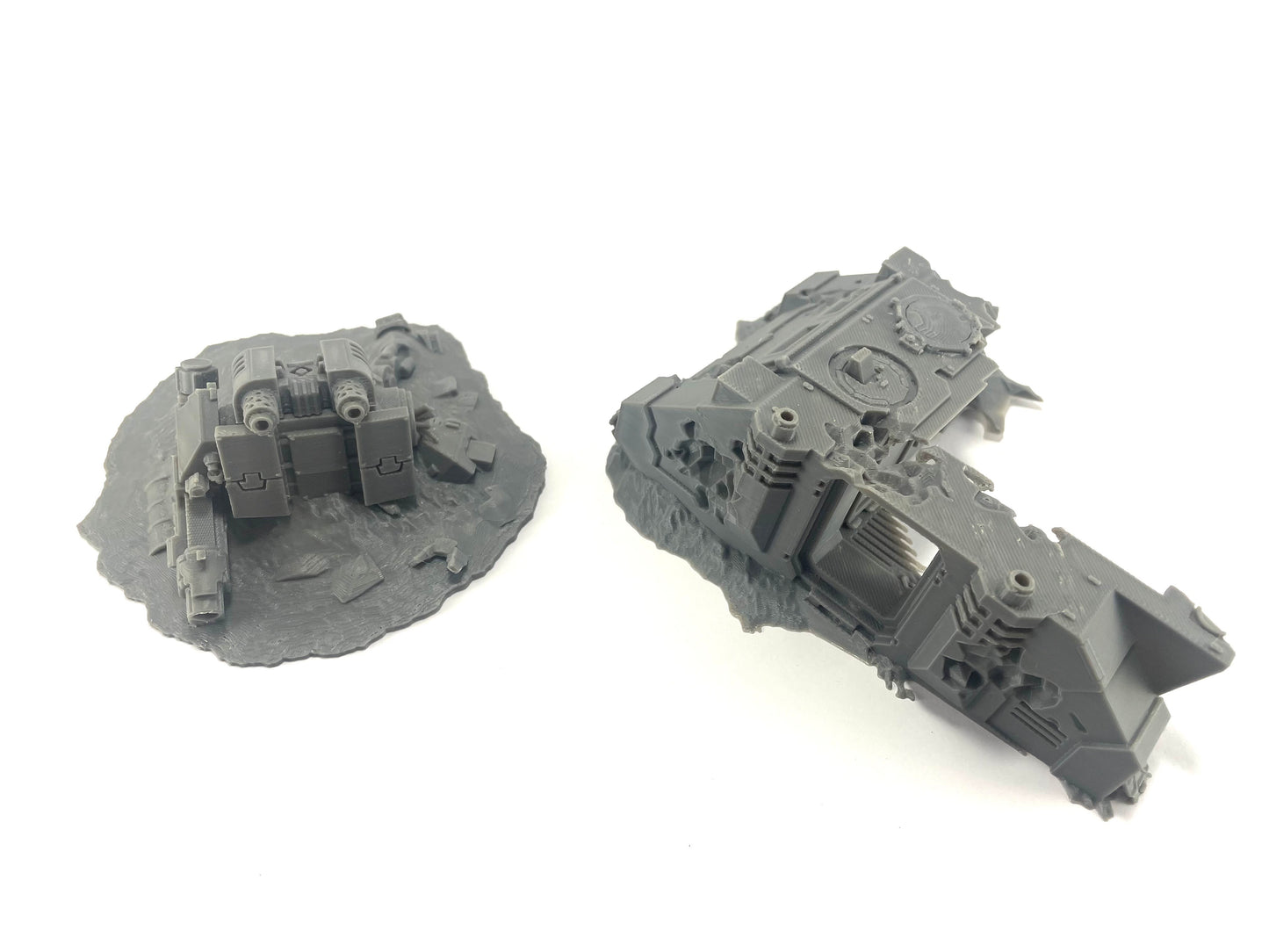 Rhino y Dreadnought destruidos